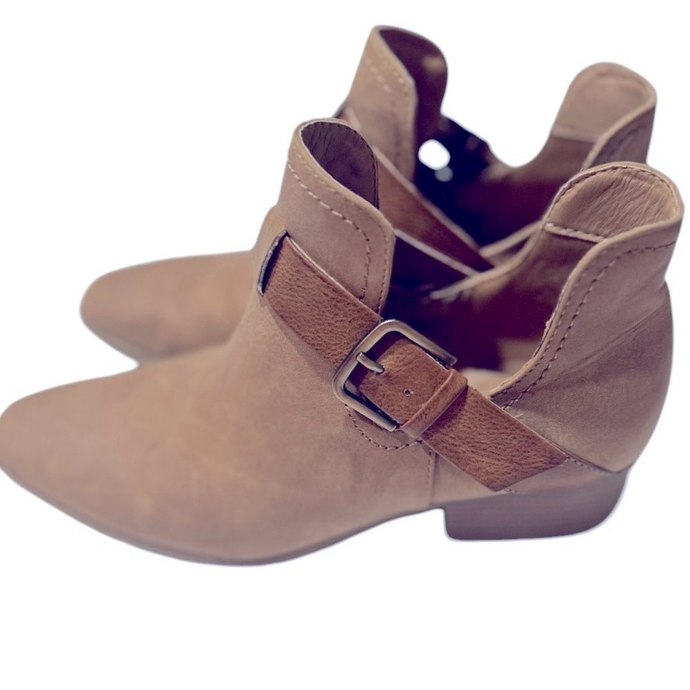 Wonderly Brown/Tan Suede Ankle Booties - Picture 2 of 11